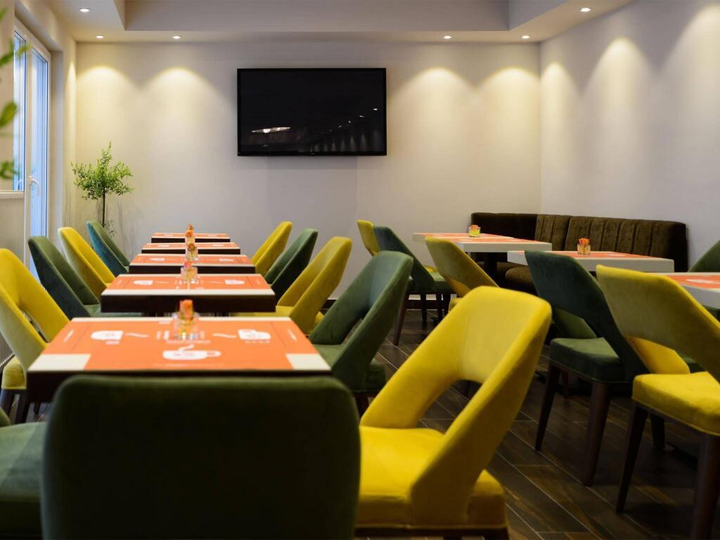 hotel image 10
