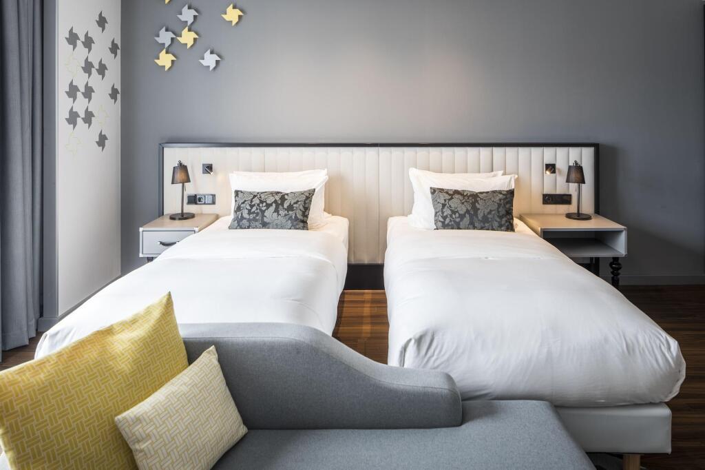 hotel image 10