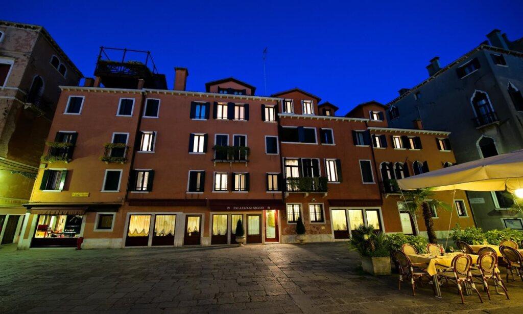 hotel image 15