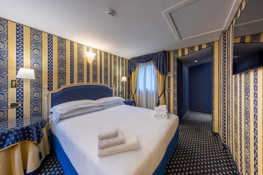 hotel image 16