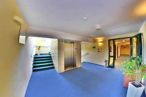 hotel image 9