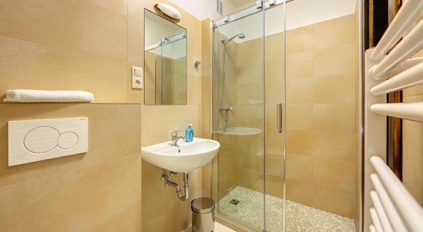 hotel image 16