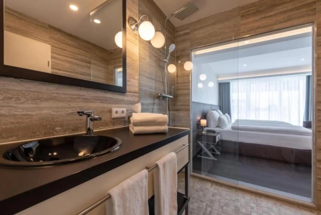 hotel image 13