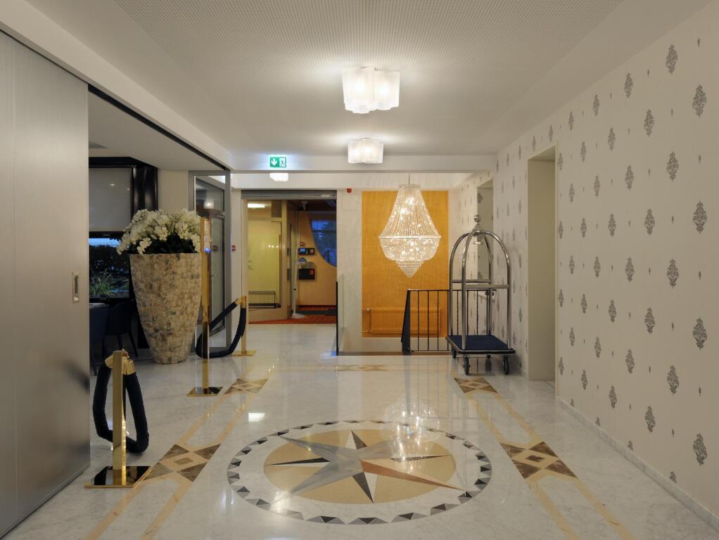 hotel image 16