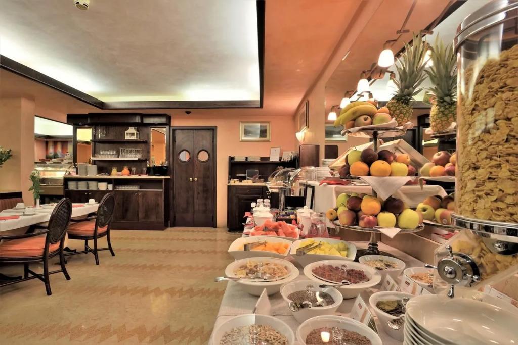 hotel image 13