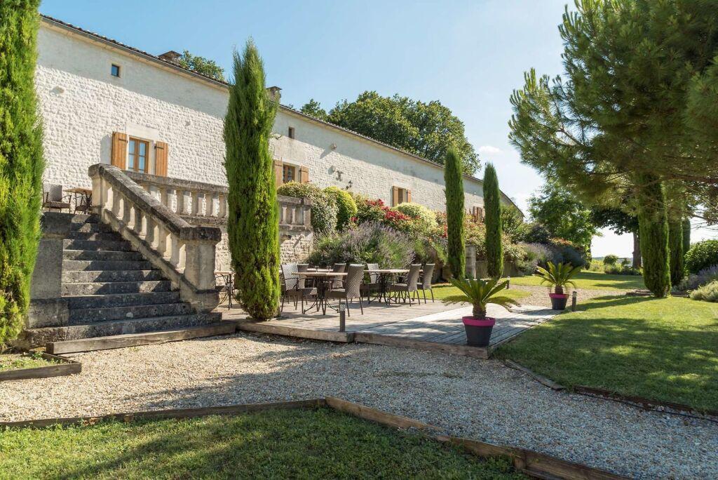hotel image 10