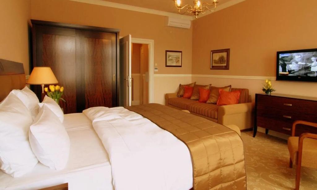 hotel image 18
