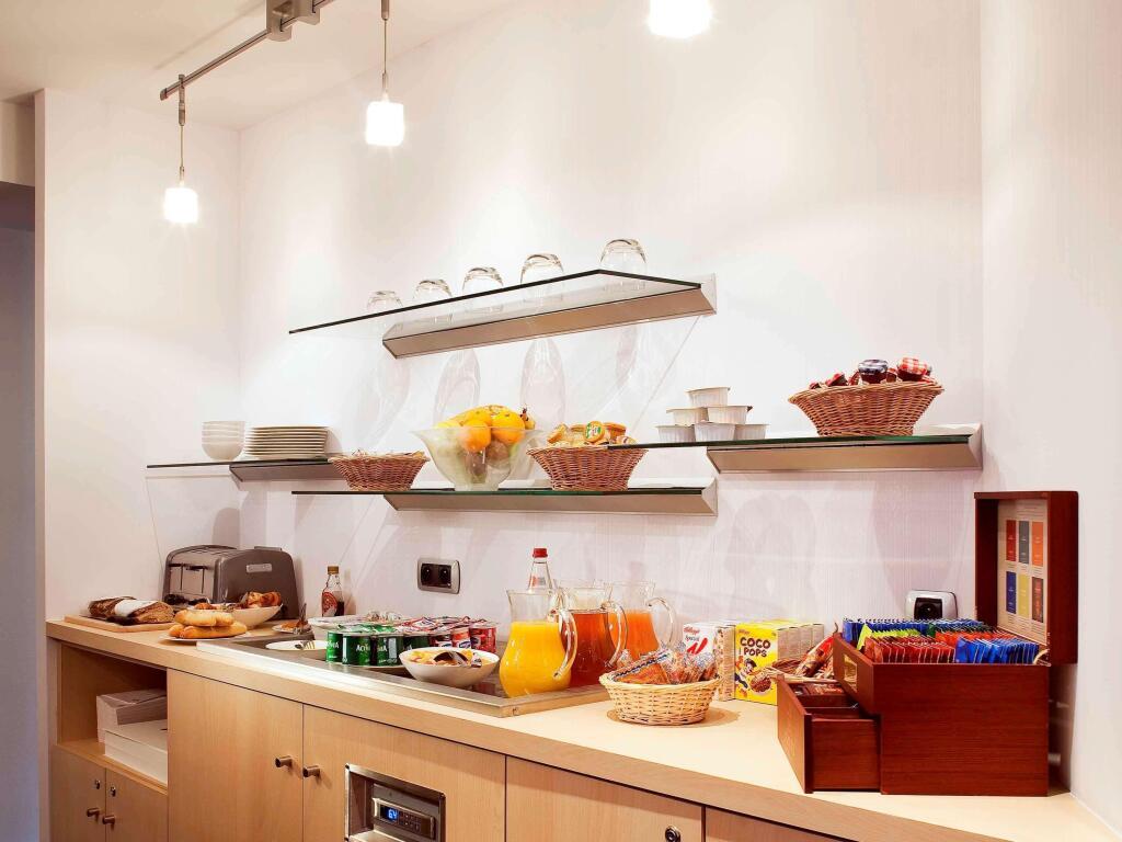 hotel image 11