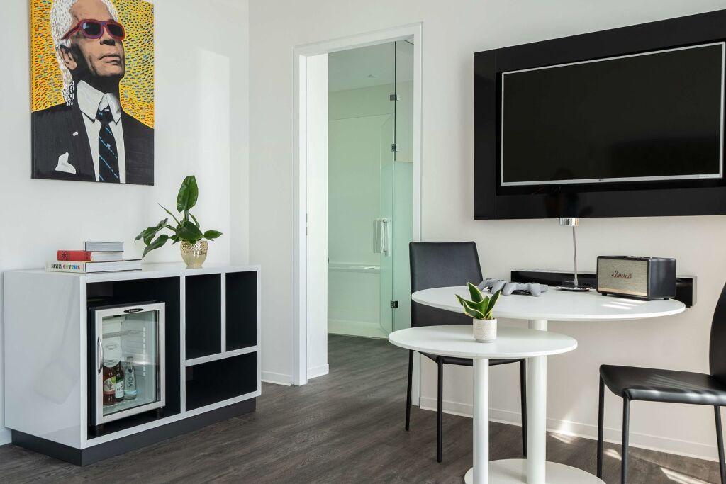 hotel image 32