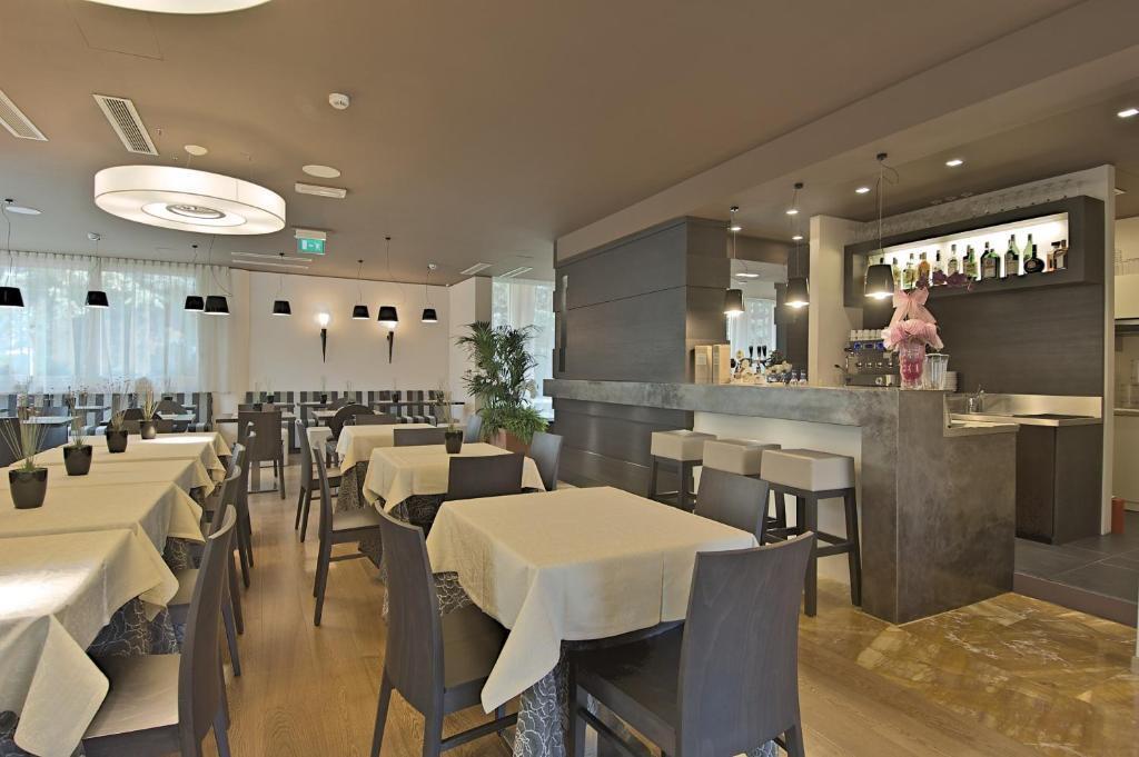 hotel image 16