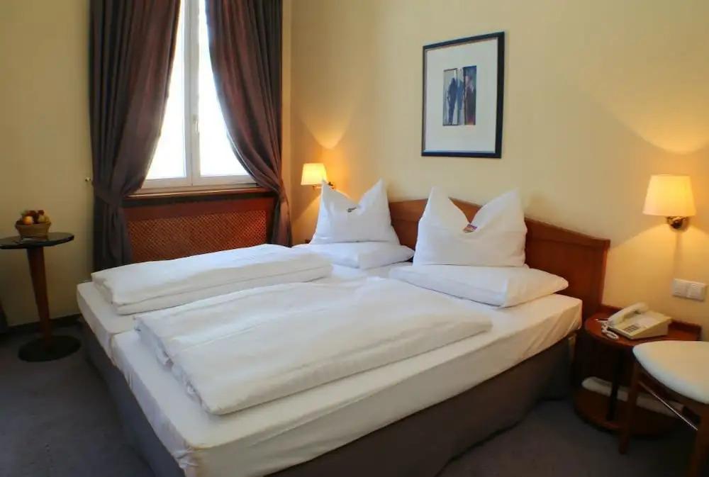 hotel image 8