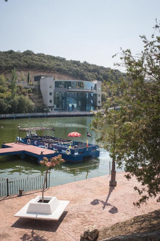 hotel image 12