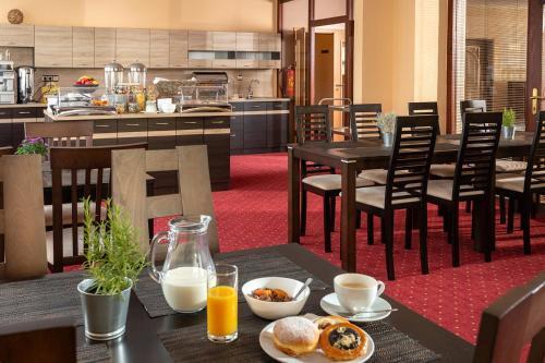 hotel image 9