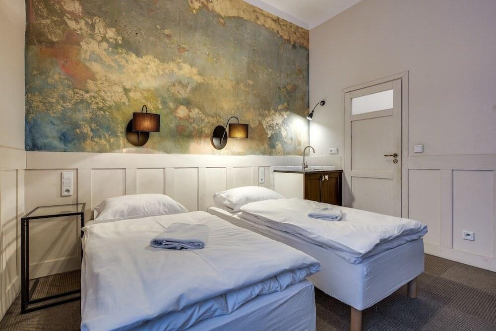 hotel image 12