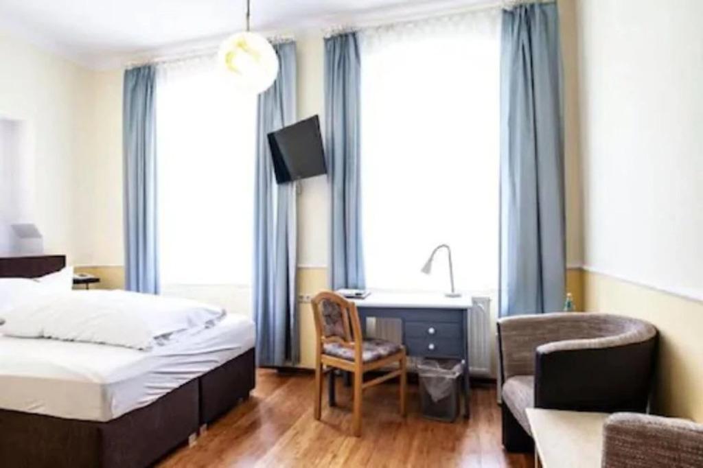 hotel image 9