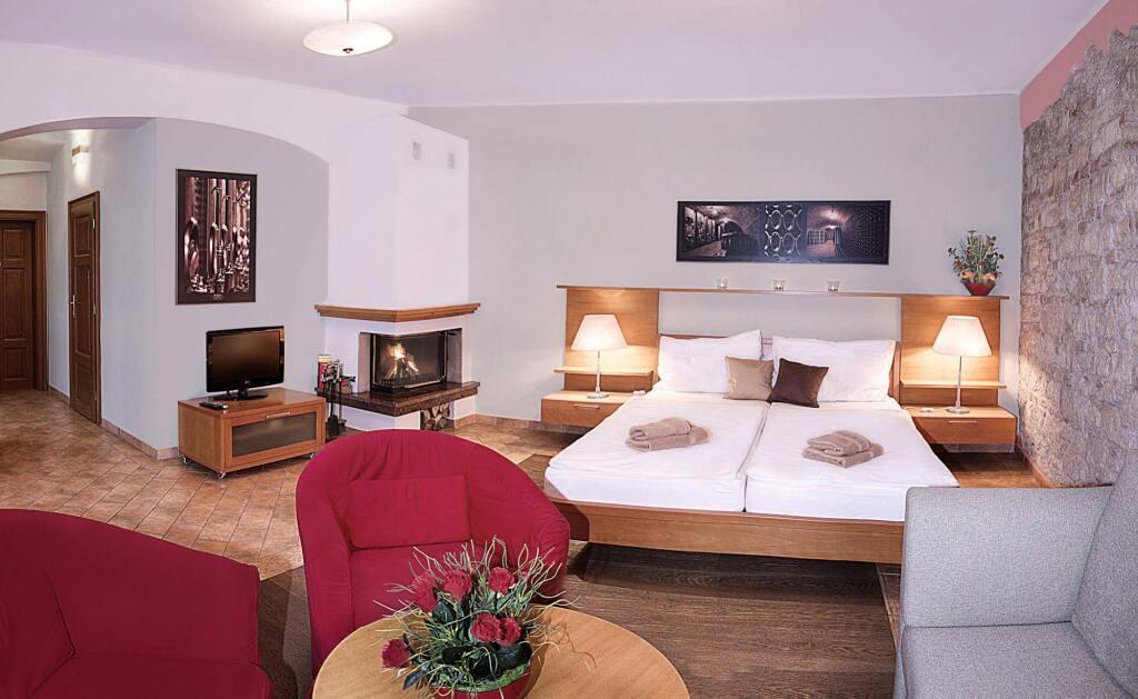 hotel image 12