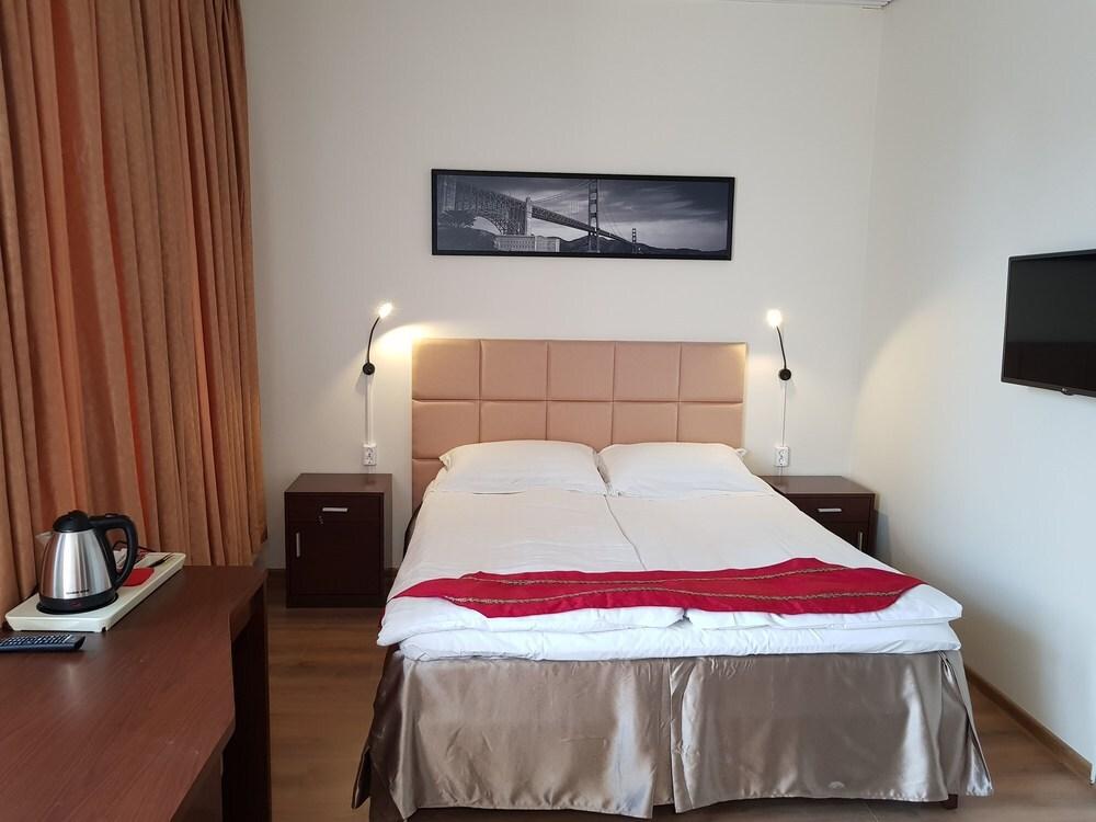 hotel image 10