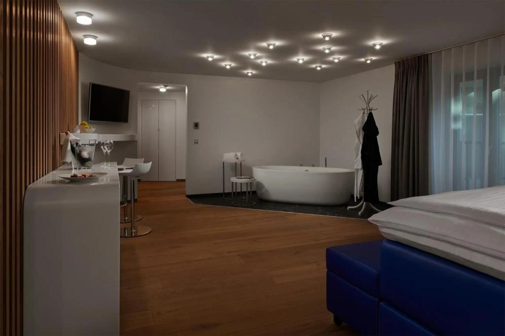 hotel image 10