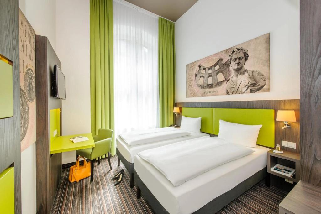 hotel image 16