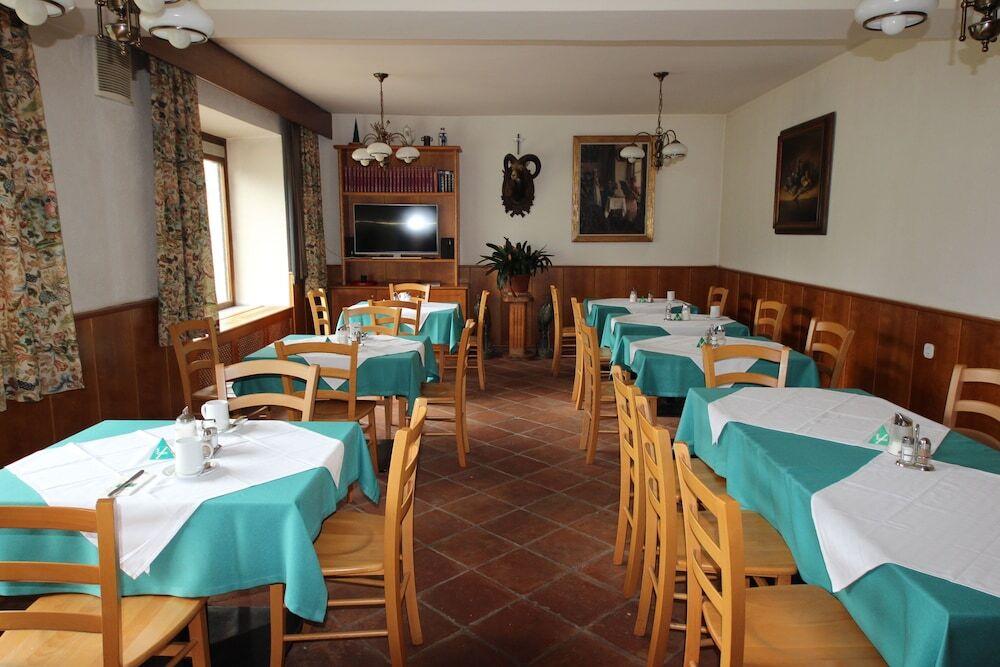 hotel image 16