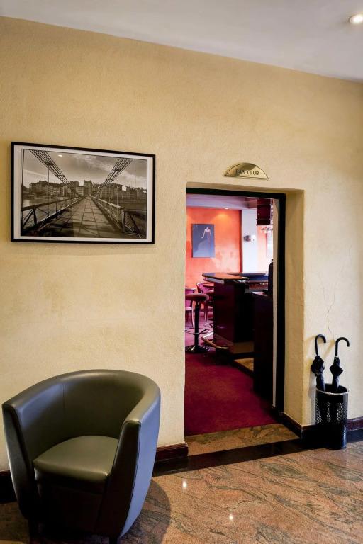 hotel image 9