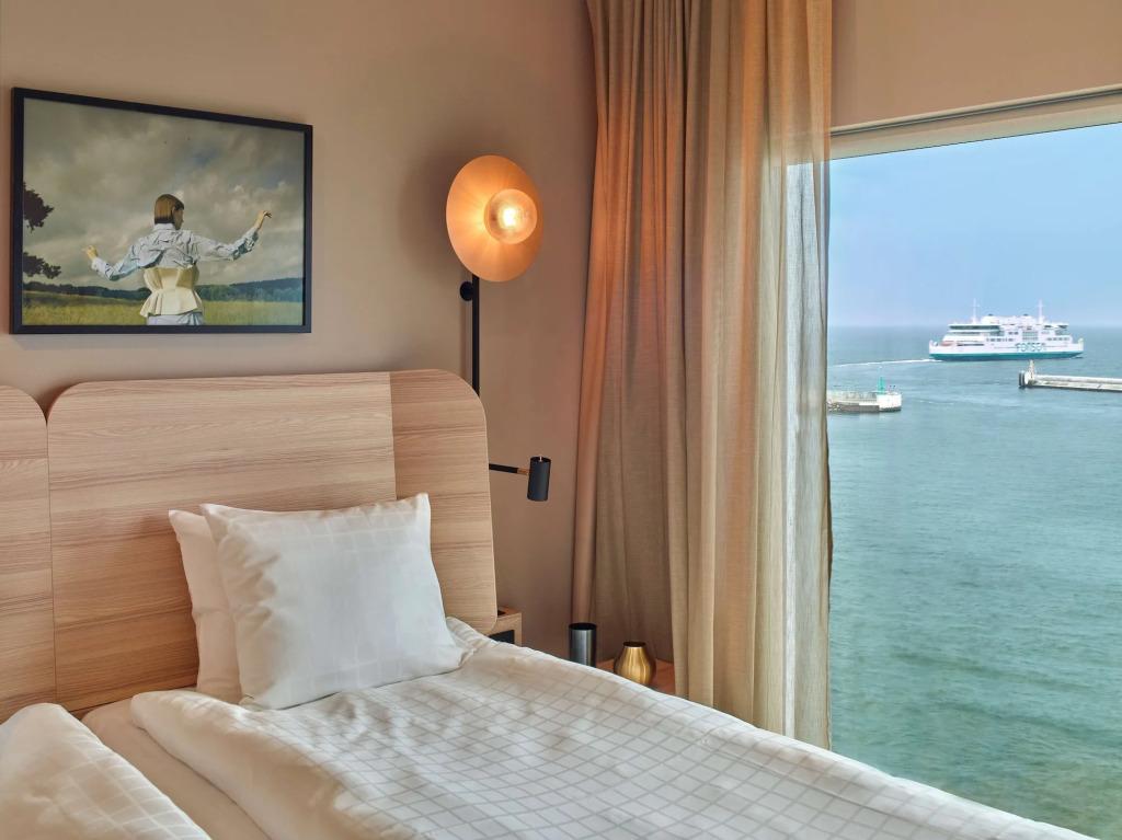 hotel image 13