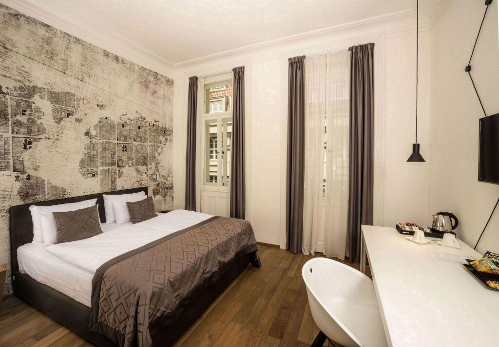 hotel image 13