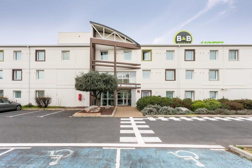 hotel image 12