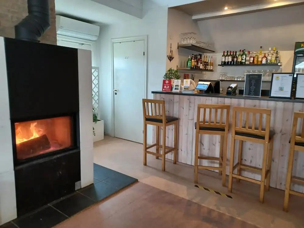 hotel image 8