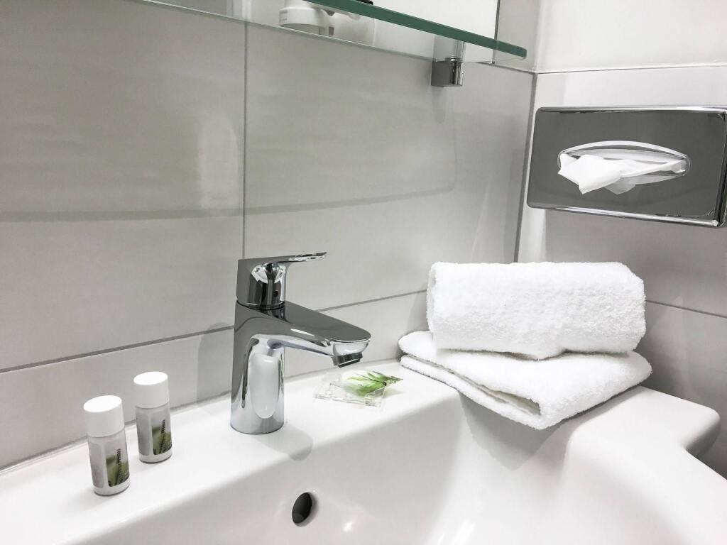 hotel image 13