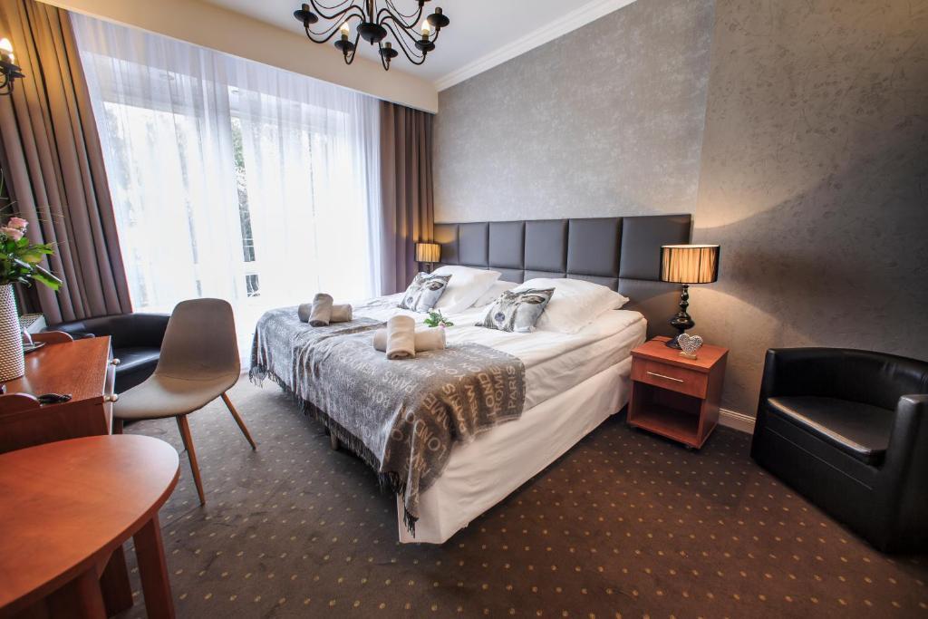 hotel image 10