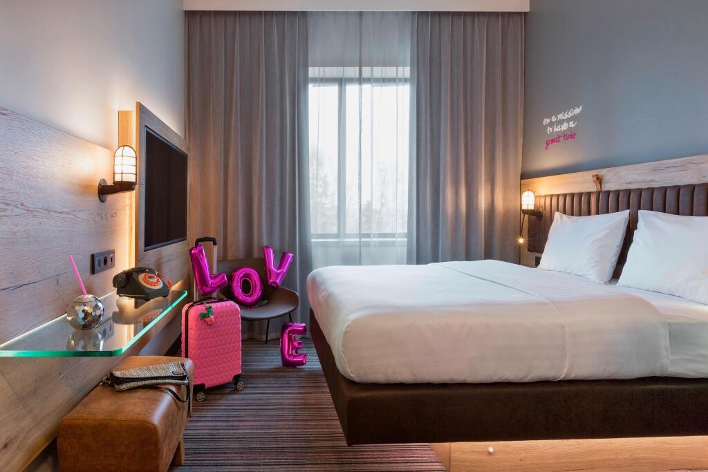 hotel image 13