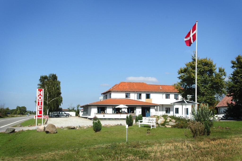 hotel image 9