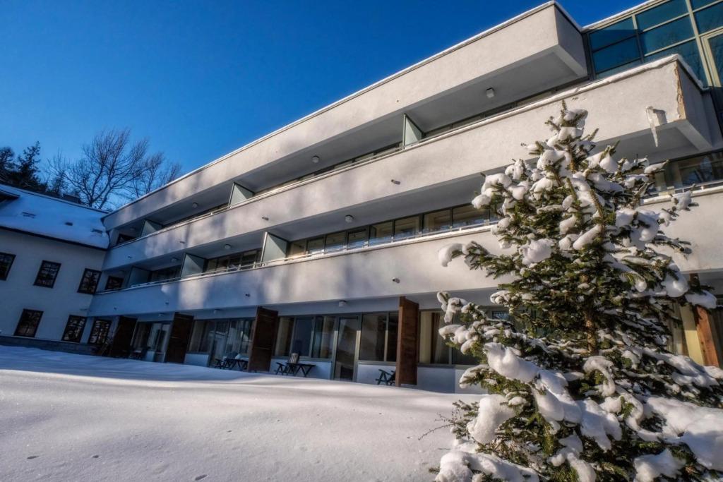 hotel image 9