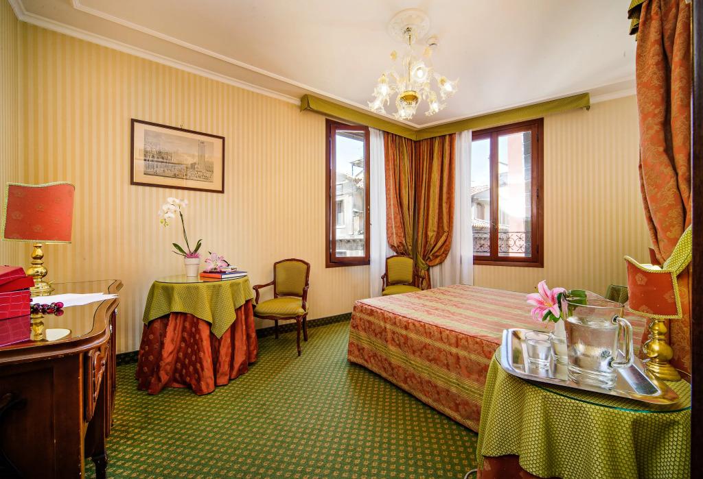 hotel image 10