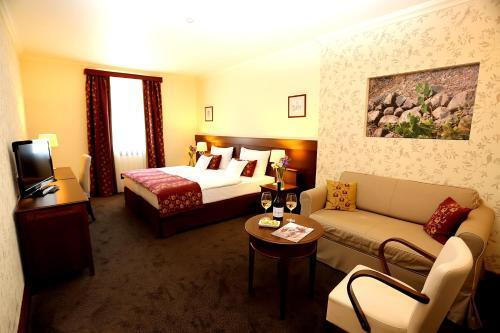 hotel image 8