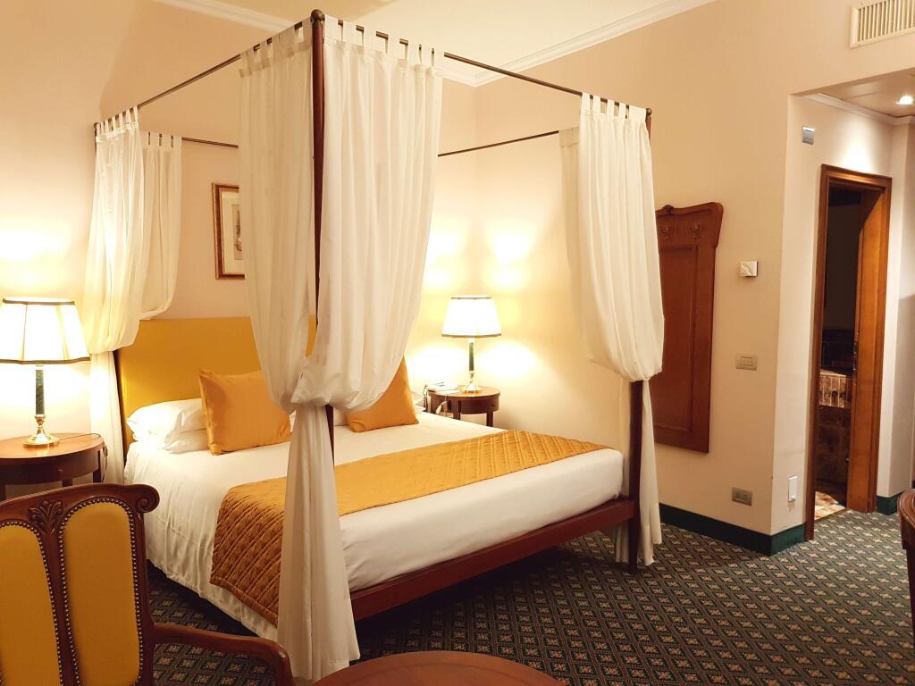 hotel image 13