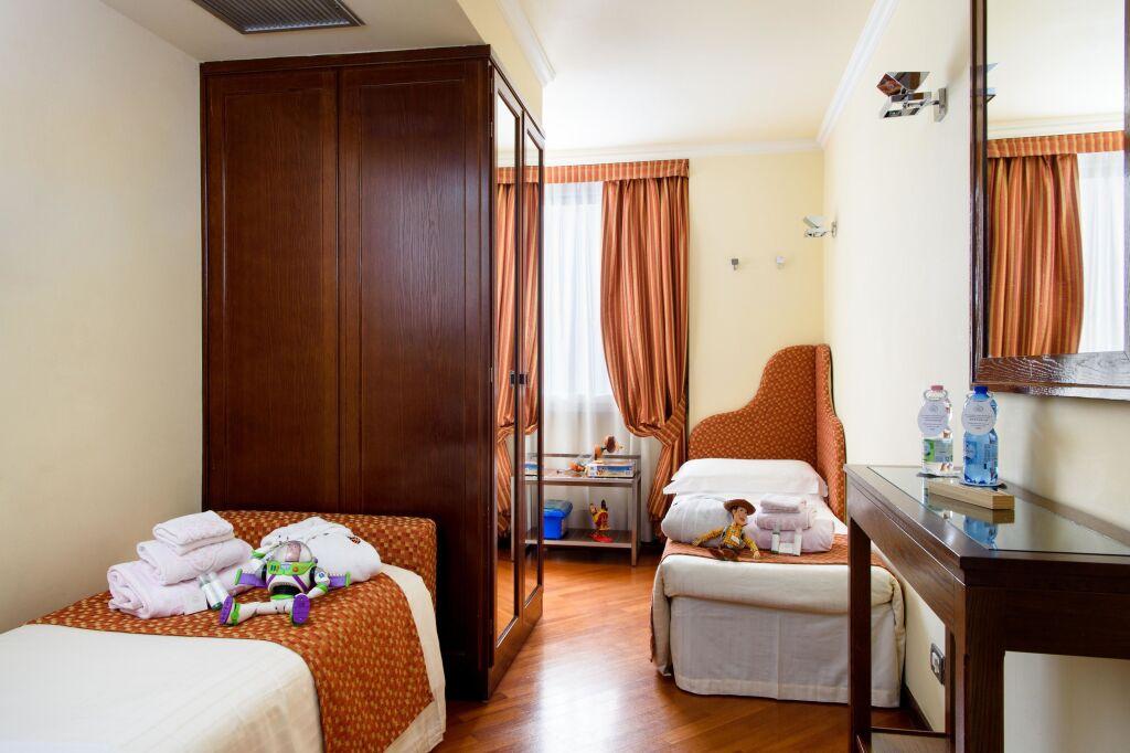 hotel image 12