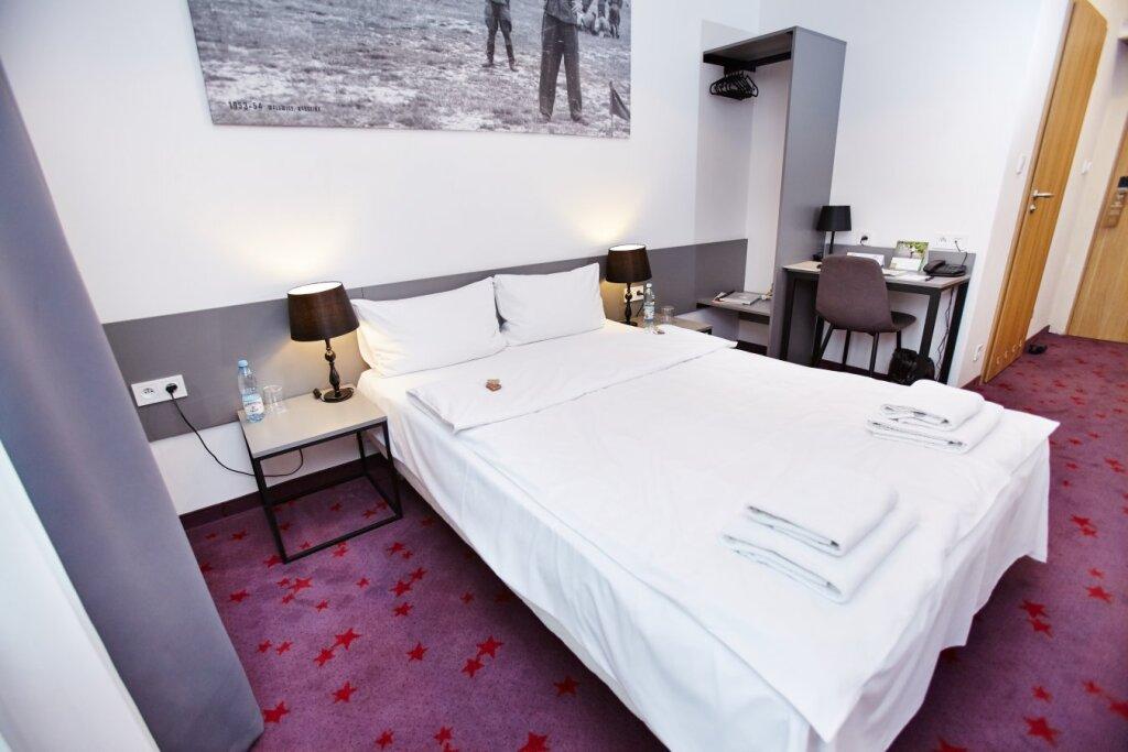 hotel image 16