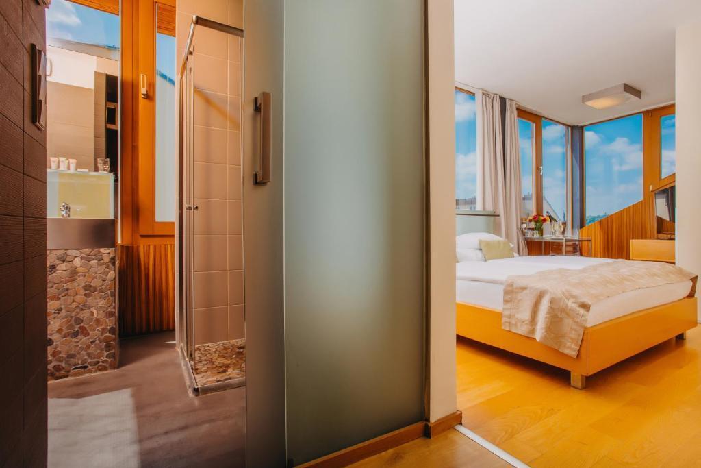 hotel image 13