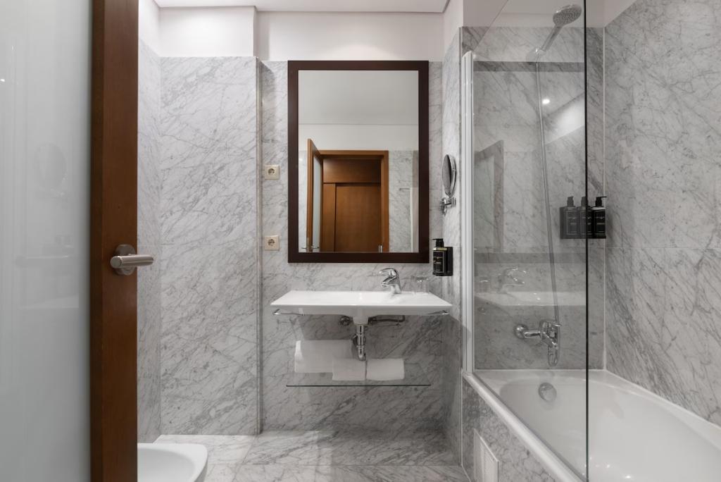 hotel image 16