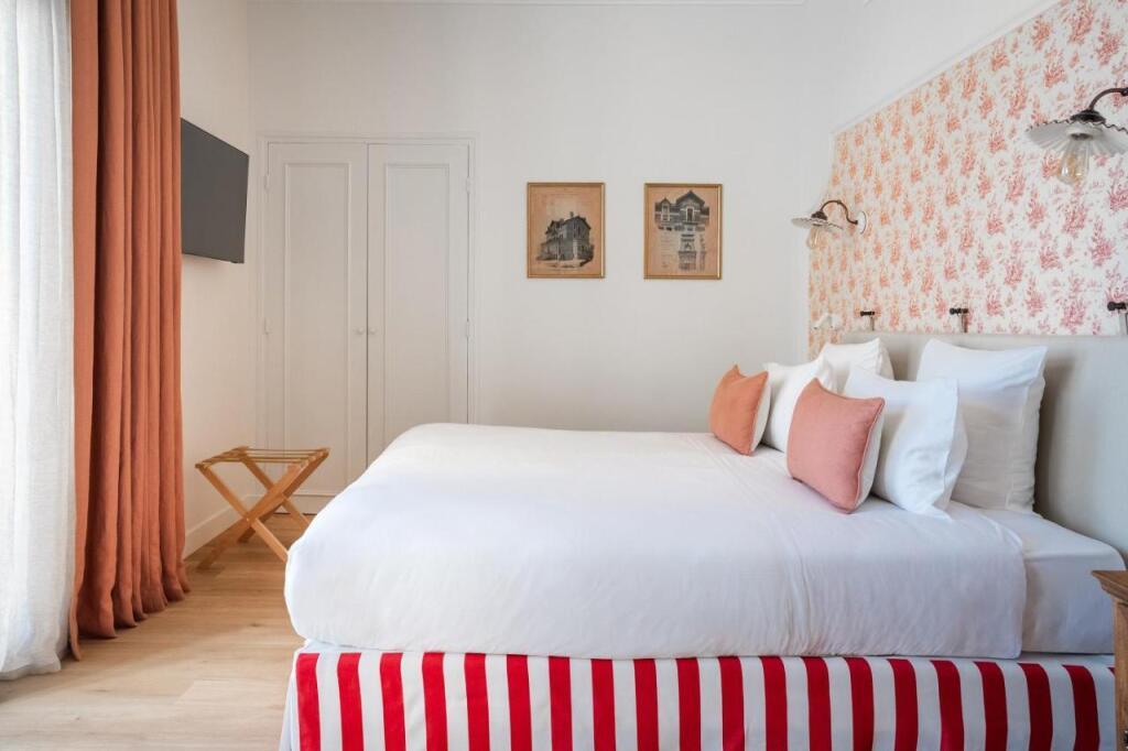 hotel image 16