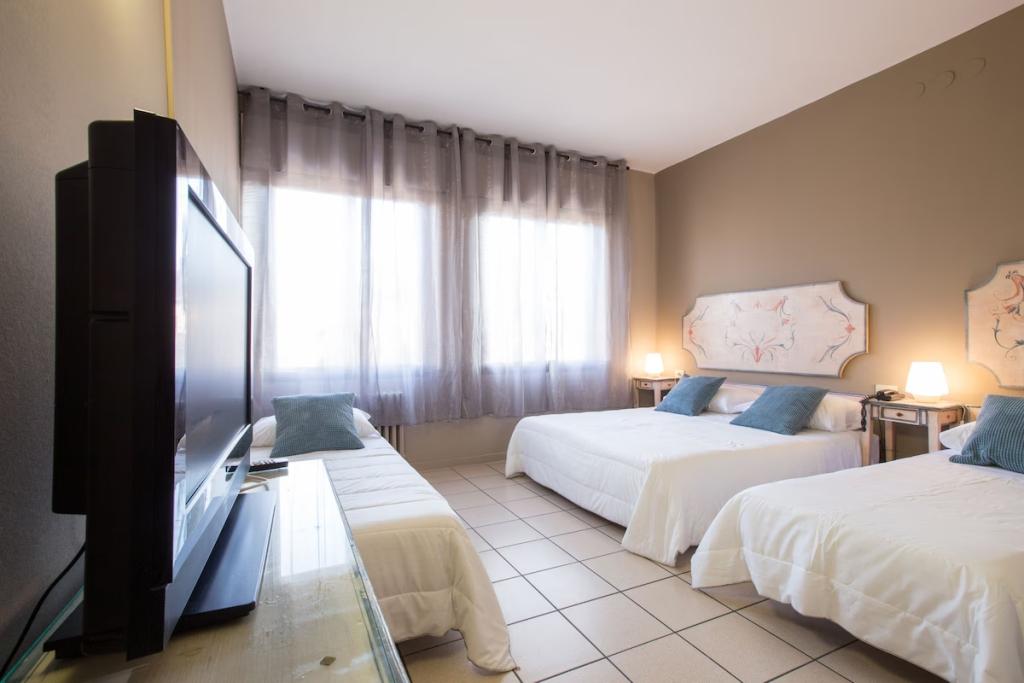 hotel image 13