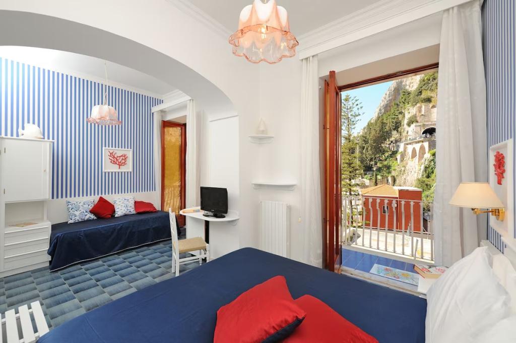 hotel image 13