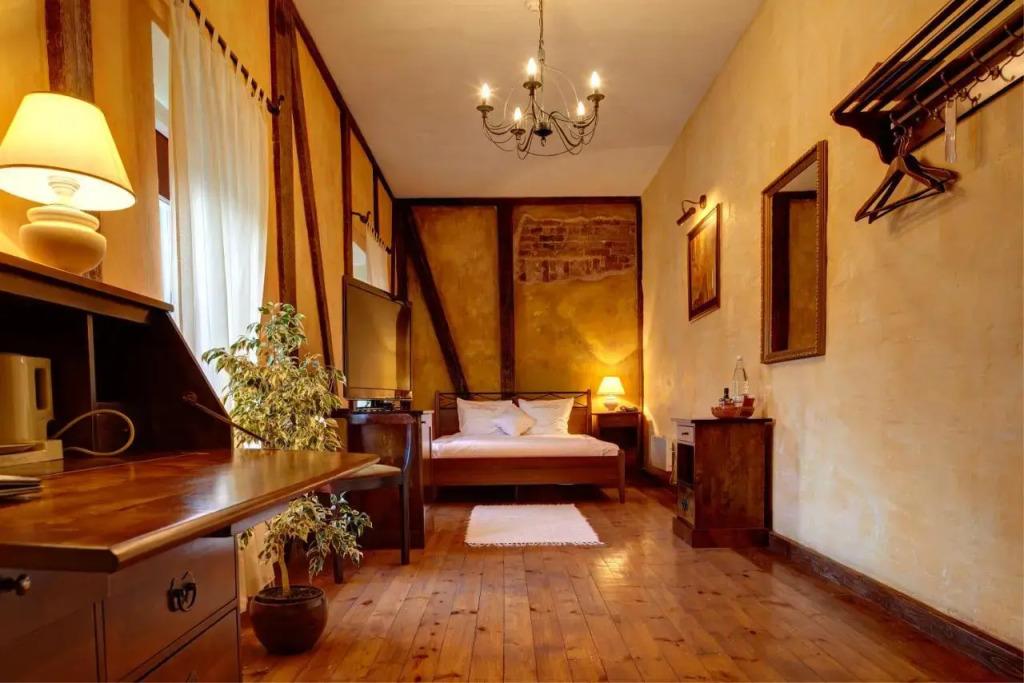 hotel image 16
