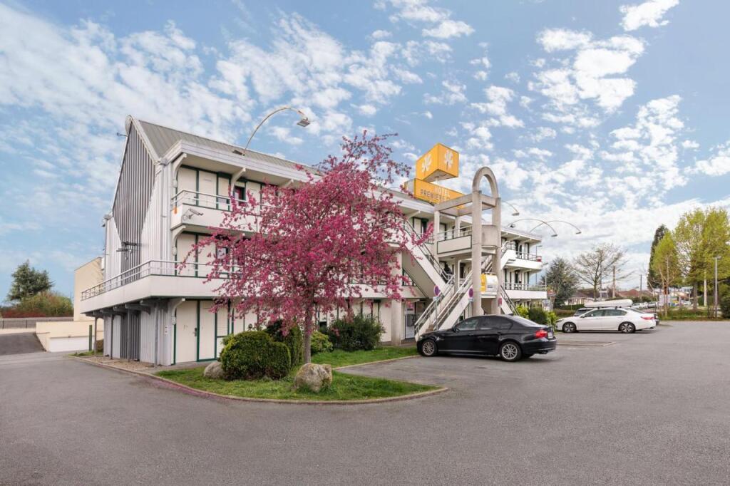 hotel image 10