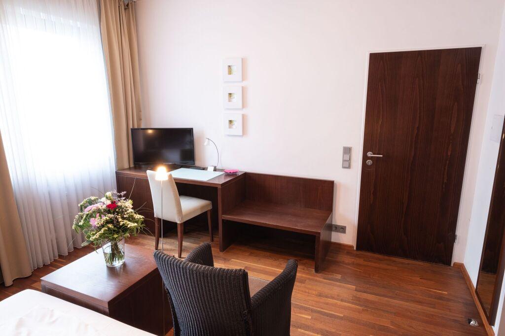 hotel image 12
