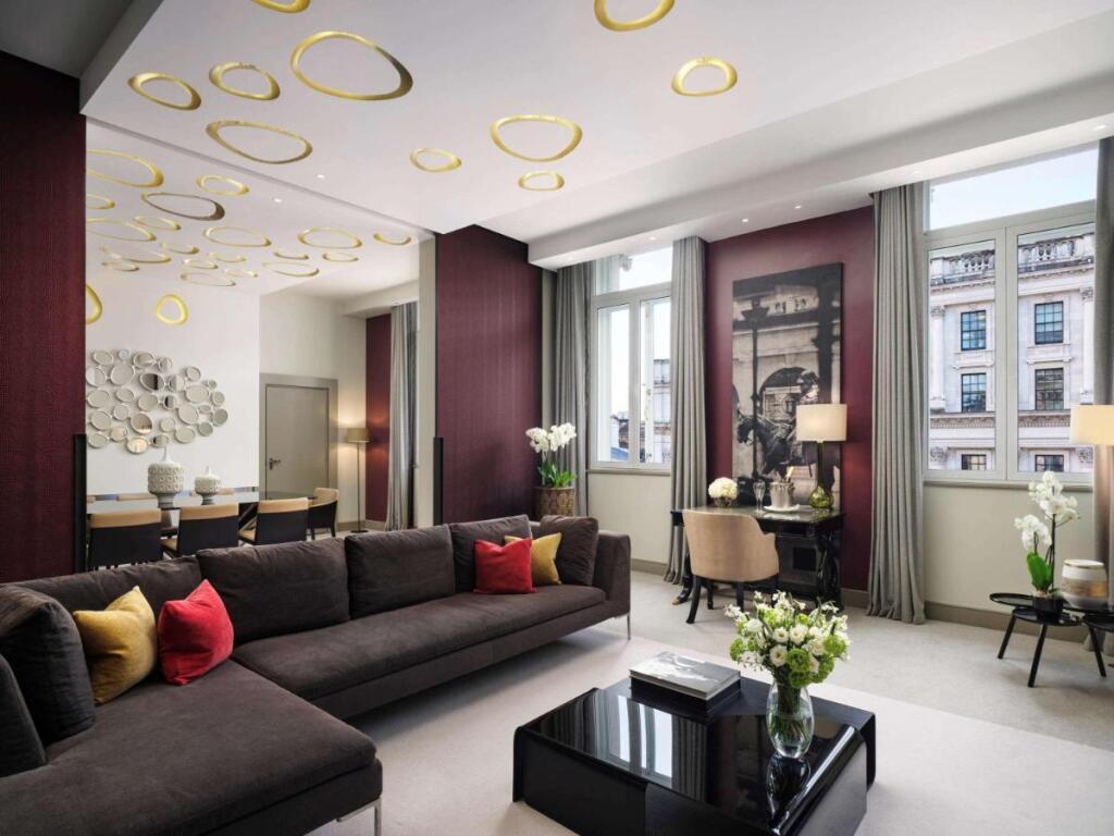 hotel image 32