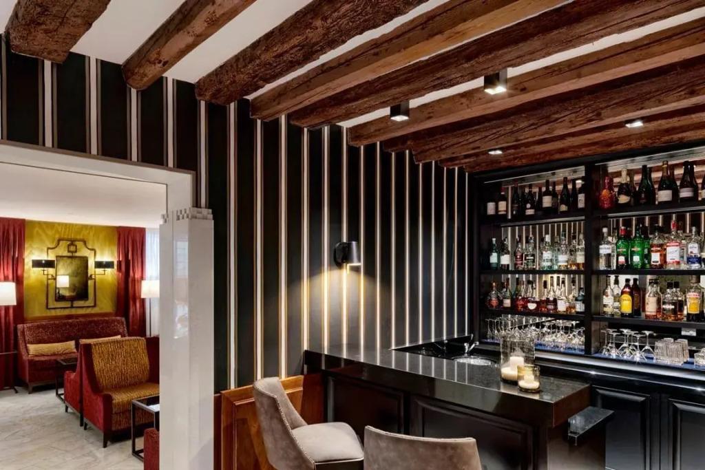 hotel image 11