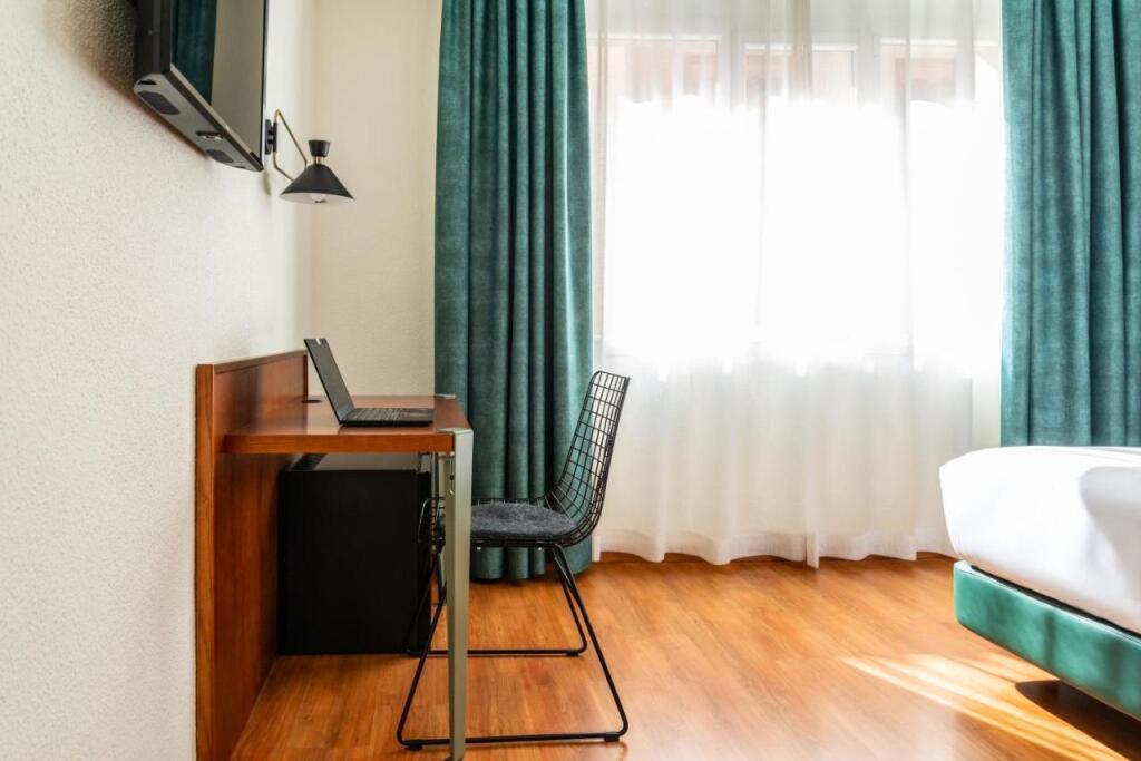 hotel image 14